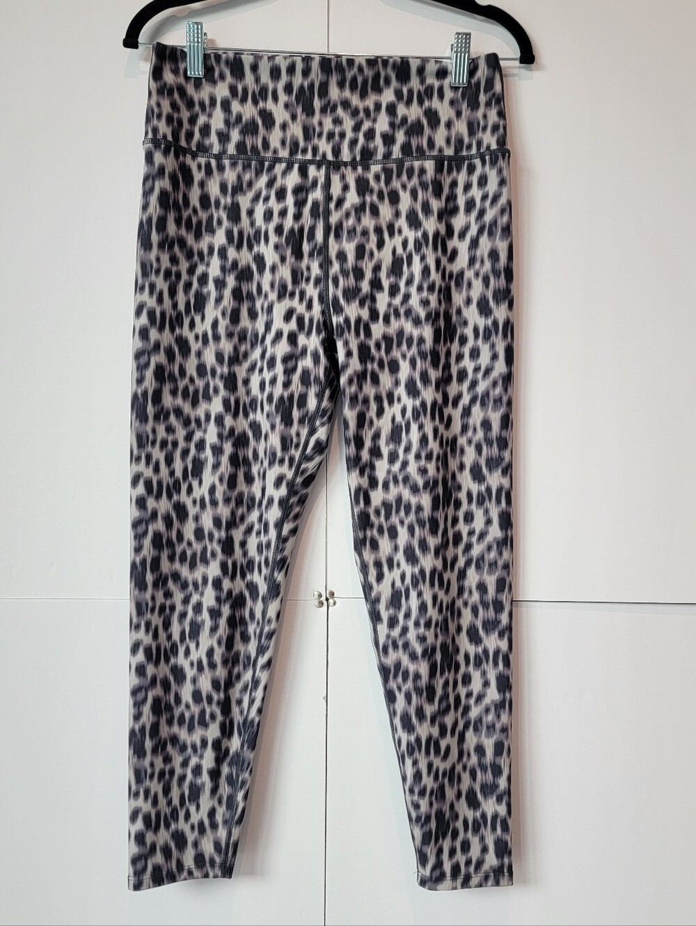 Sage Collective Leopard Print Cropped Leggings Women's XL Yoga Activewear